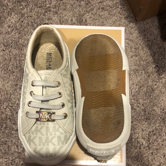 Toddler Sneakers MK - Picture 3 of 5